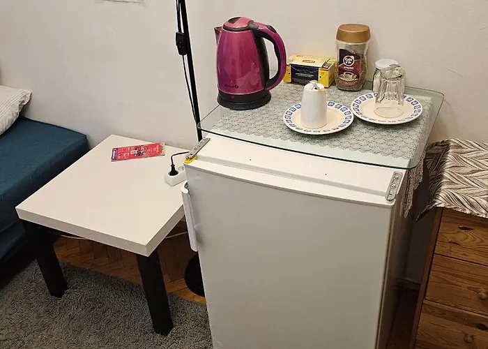 Oddzielny We Wspolnym Mieszkaniu وارسو