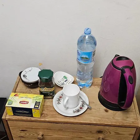 Oddzielny We Wspolnym Mieszkaniu Homestay Warsaw