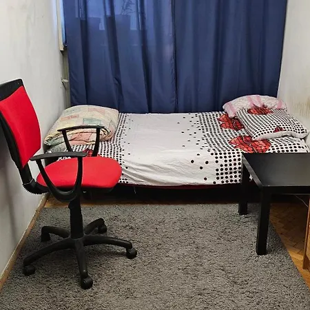Homestay Oddzielny We Wspolnym Mieszkaniu *