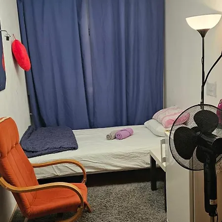 Oddzielny We Wspolnym Mieszkaniu Homestay Warsaw